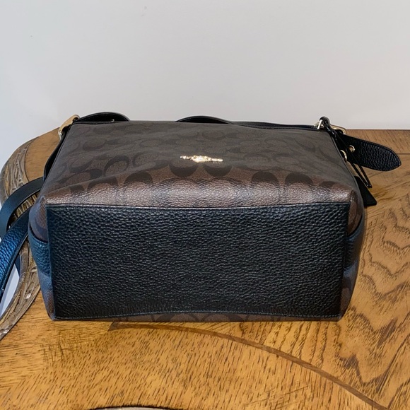 Coach Signature Tote and Wallet Set - Black and Brown - Picture 8 of 9